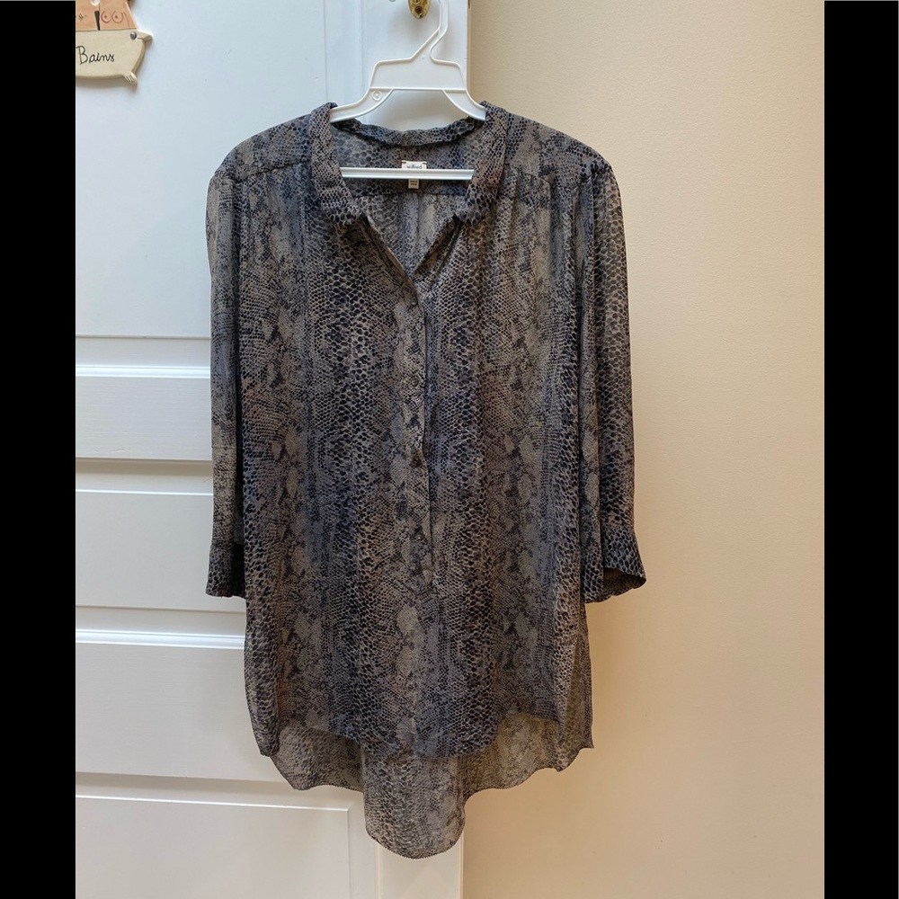 Aritzia Wilfred 100% silk blouse